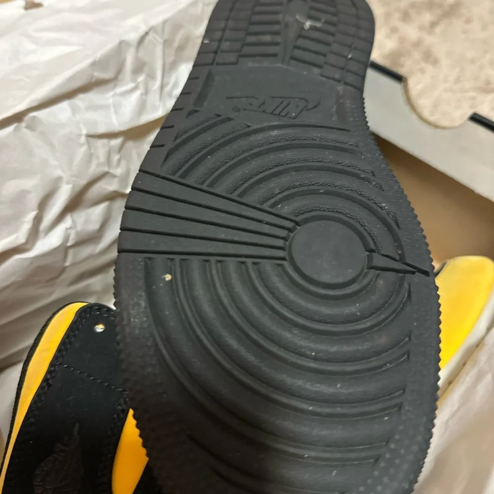 Jordan Kids Sneakers - Black and Yellow